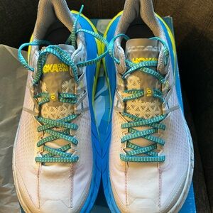 Hoka One One TenNine Trail Running shoes. White and Blue size 11